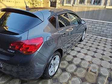 oluxana opel: Opel Astra: 1.4 l | 2010 il Hetçbek — 6