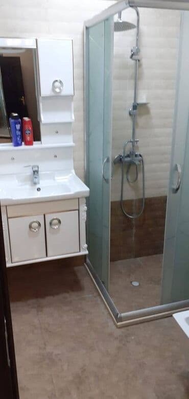 tam temirli menziller: İnşaatçılar metrosunun çıxısında inşaat binasında 12 mertebeli — 17