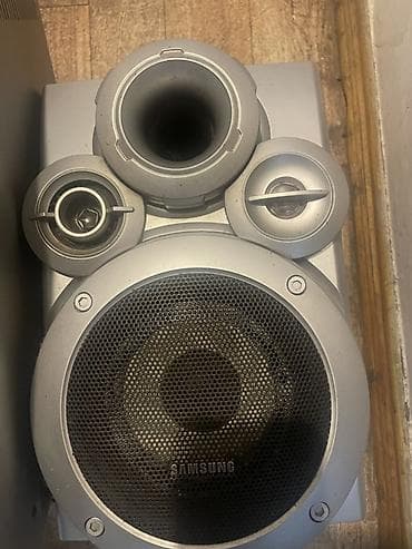 ikinci əl komputer: Samsung mini Hi‑Fi musiqi sistemi Komplekt: - Mərkəzi blok və iki — 1