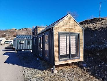 Reklam lövhələri: Tiny House – modul tipli yaşayış evi - Müasir dizayn: metal karkas və — 2