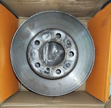 Əyləc diskləri: Ön, BMW E90, 2010 il, İşlənmiş — 1