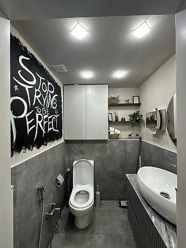 real emlak: İcarəyə obyekt 🏢✨ 📐 70 m² 🆕 Yeni, təmiz və çox səliqəli obyekt 🚪 Tam — 10