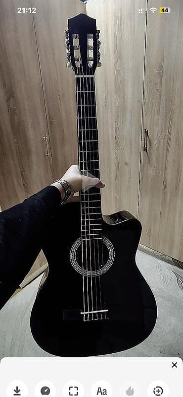 gitara pedalları: Klassik akustik gitara – kəsik (cutaway) dizaynlı, qara rəng. - 6 — 1