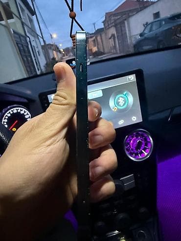 IPhone 13, Qara — 5