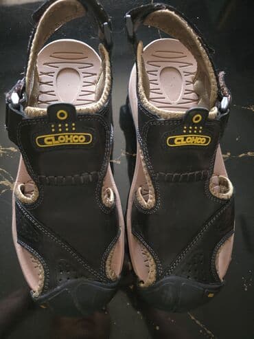 CLOHCO brendi kişi/kadın sandaleti - Ölçü: 38–39 - Material: dəridir