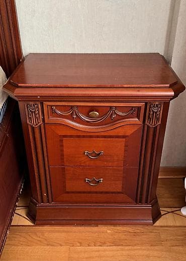 dolab kupe: İkinəfərlik çarpayı, Dolab, Komod, Tumba, İtaliya, İşlənmiş — 2