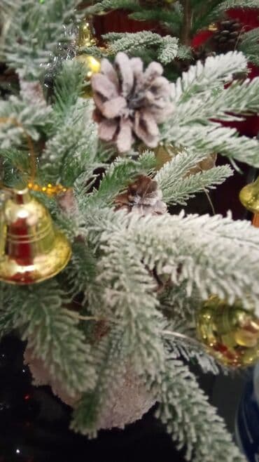 новогодняя елка: Ёлка искусственная новая 57 см продаёттся с игрушками — 6
