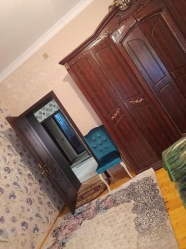 sumqayt kiraye evler: Sarayda seliqəli heyet evi ikinci mertebesi xodlar ayrıdi.kira verilir — 4