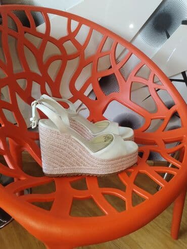 женские пляжные шлепанцы: Размер: 37, Новый — 1