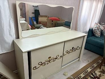 mebel dolab: Jurnal masası, Dolab, Komod — 2