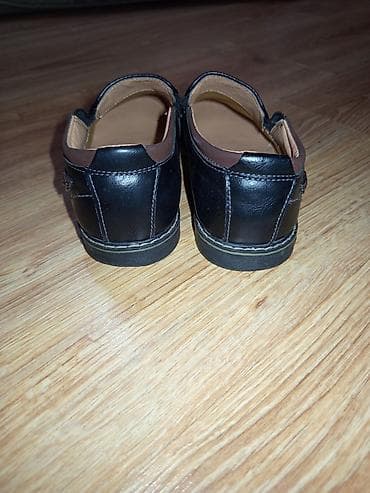 ayaqqabı мокасини: Uşaq üçün qara rəngli klassik ayaqqabı
Razmer 33 — 4