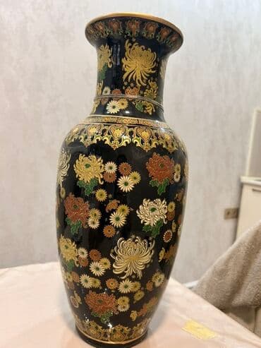 gül dekoru: Bir vaza, Keramika — 2