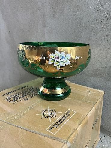 sunduk: Vaza dəsti, Bogem şüşəsi — 3