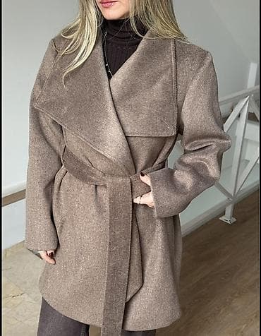 Baş geyimləri: Qəhvəyi üst geyimi yeni kimidir, orta qalınlıqdadır, panço tiplidir — 1