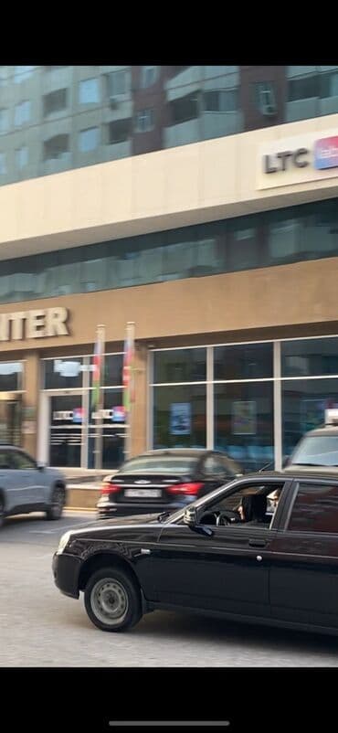 priora sedan: VAZ (LADA) Priora: 1.6 l | 2018 il 170000 km Sedan — 2