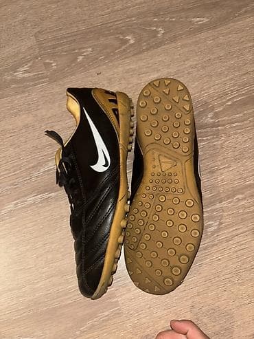 Butslar: Butslar Nike, Ölçü: 42 — 2
