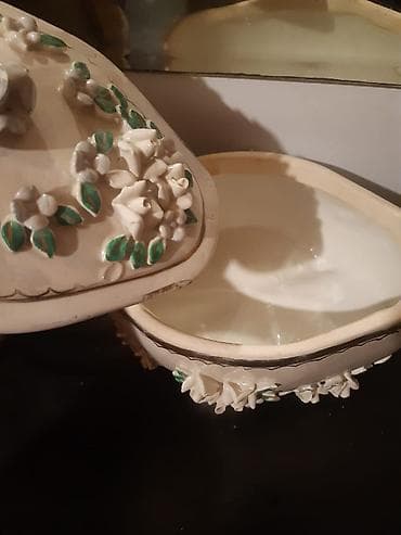 aksesuar qabi: Dekorativ qapaqlı keramika qab - Material: şirli keramika/porcelan - — 4