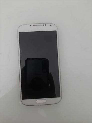 Компьютеры, ноутбуки и планшеты: Samsung Galaxy S4, цвет - Белый, Кнопочный, Сенсорный — 5