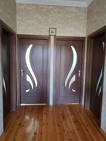 otaq qapllarl: Daxili qapılar – dekorativ şüşə insertli, ağac teksturalı qəhvəyi ton — 1