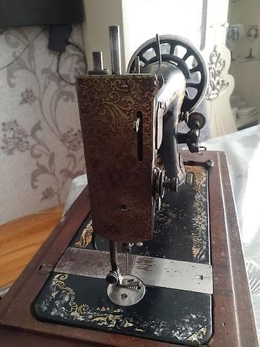 sfinks satilir: Antik tikiş maşını – The Singer Manufacturing Co. - Mexaniki, əl — 5