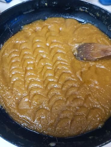 qerkules qiymeti: Halva hazırlayıram. Temız ev seraıtınde. 1 kq 20 m.halvanın hazır — 4