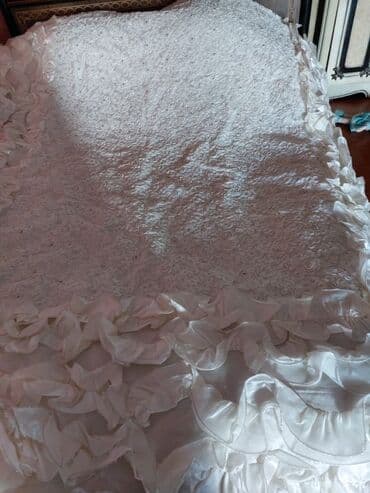 Balışlar, yastıqlar: Yataq üçün Yeni Qaşlı rəng - Ağ Yataq örtüyü, Ödənişli çatdırılma — 4