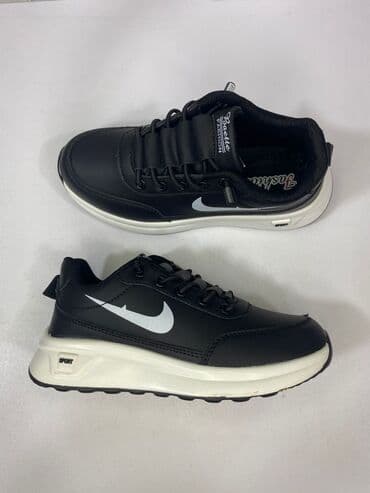 krassovkalar: Uşaq idman ayaqqabıları - Modellər: tünd mavi üç zolaqlı dizayn və — 3