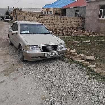 lada priora 2015: Mercedes-Benz S-Class: 2.8 l | 1995 il Sedan — 8