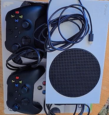 pişikli oyunlar: Xbox Series S oyun konsolu paketi - Modell: Xbox Series S (rəqəmsal) — 4