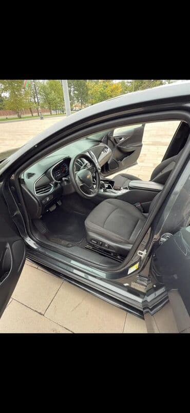 015 maşın: Chevrolet Malibu: 1.5 l | 182000 km Sedan — 5