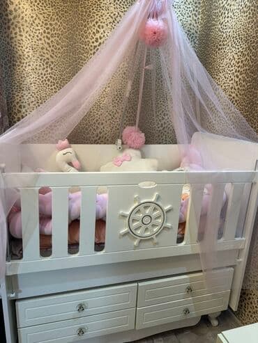 qarmoşka boru: Qız üçün, Dördbucaq, Beşik, Dəst ilə, Yellənmə mexanizmsiz — 1