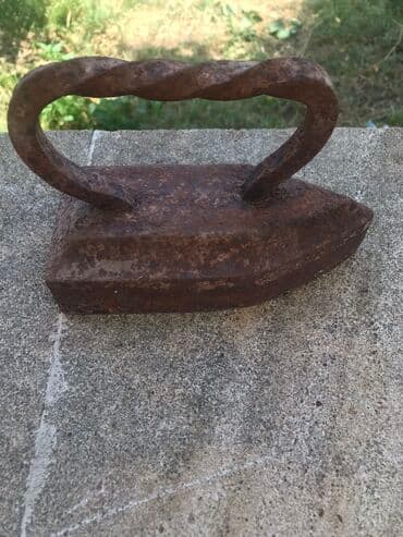 qədimi qəpiklər: Qədimi daş ütü agır materialdı antik 50 manat biraz paslayıb onun — 5