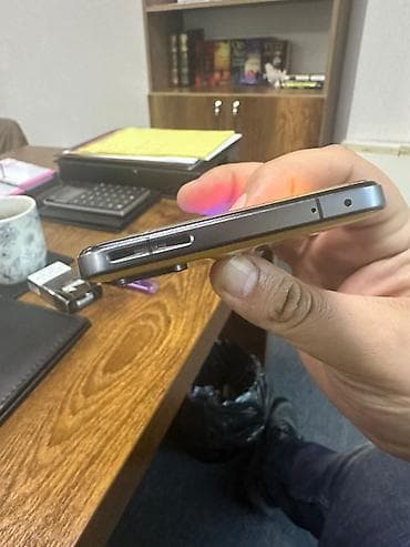 nvidia gt: Poco F4 GT, 256 GB, rəng - Sarı, Barmaq izi — 5