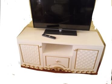 куханная мебель: ТВ подставка — 1