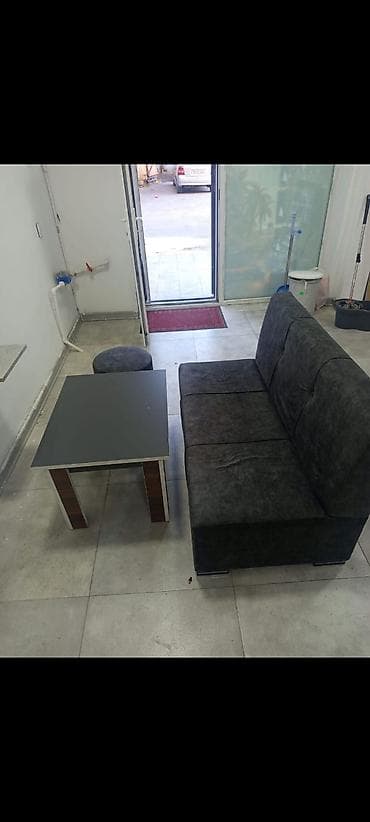 Tedili satilir Divan ön masa və pufik 7 Dest var bugun sabah
