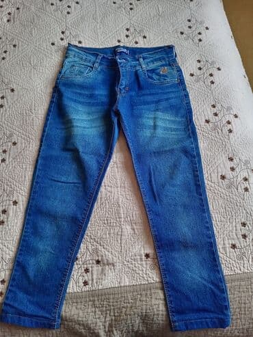 6,7 yas ucun uygundur. Turkiyenindi az istifade olub yeni kimidir