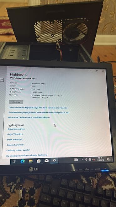 3 birinde printer: Masaüstü kompüter + monitor dəsti Monitor: - LG Flatron W1942S, 19" — 7