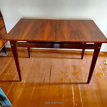 stullar ikinci el: Qonaq masası, İşlənmiş, Taxta, Dördbucaq masa — 1