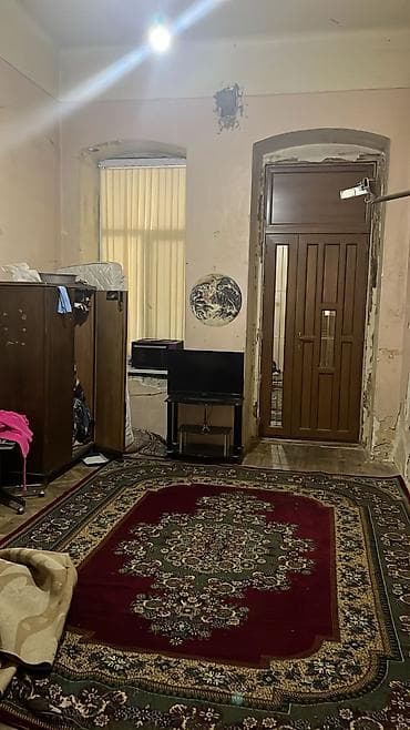 Bakı, 3 otaqlı, Köhnə tikili, m. Sahil, 100 kv. m