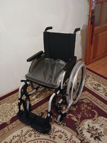 Tibbi avadanlıq: Ottobock əlil arabası - Brend/model: Ottobock (orijinal loqo arxada) — 1