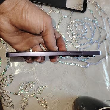 ayfon15 pro: Poco M6 Pro, rəng - Bənövşəyi, Sensor — 4