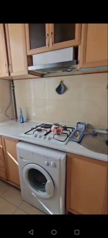 savalan kiraye evler: Üzeyir .H.kucesi 28 May metrosun yaxınlıqı 28, moll qarşısı 4/2 — 4