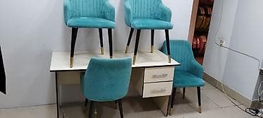 stolustu kompyuter: İşlənmiş, Açılmayan, Dördbucaq masa, 4 stul — 2