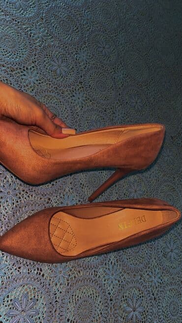 qadin ayaqqabı: Tuflilər — 3