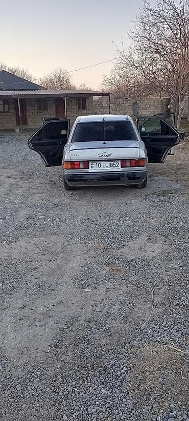 Motonəqliyyat: Mercedes-Benz 190 (W201) sedan - Kuzov: 4 qapılı sedan, gümüşü rəng — 7