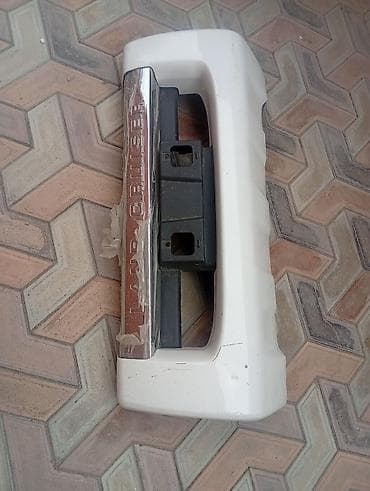 Toyota Land Cruiser üçün arxa qapı (baqaj) örtüyü/trim hissəsi - — 1