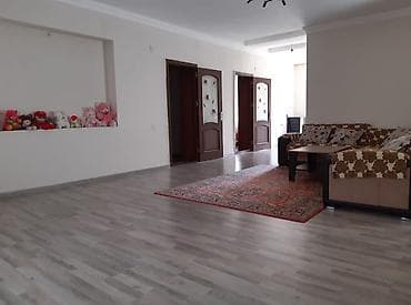 qala ramanada ev satilir: 6 otaqlı, 210 kv. m, Kredit yoxdur, Orta təmir — 3