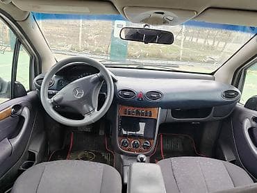 maşın minik: Mercedes-Benz A-Class (W168) hatchbek - Kuzov: 5 qapılı şəhər — 8