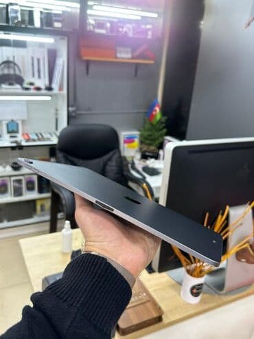 ipad klaviatura: İşlənmiş Apple iPad Pro, 12,9", 256 GB, Ünvandan götürmə, Rayonlara çatdırılma — 8