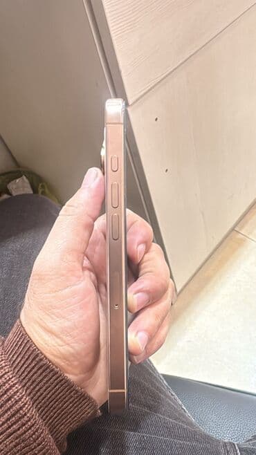 world telecom iphone 11 pro: IPhone 16 Pro, 128 GB, Qızılı, Zəmanət, Face ID, Sənədlərlə — 2